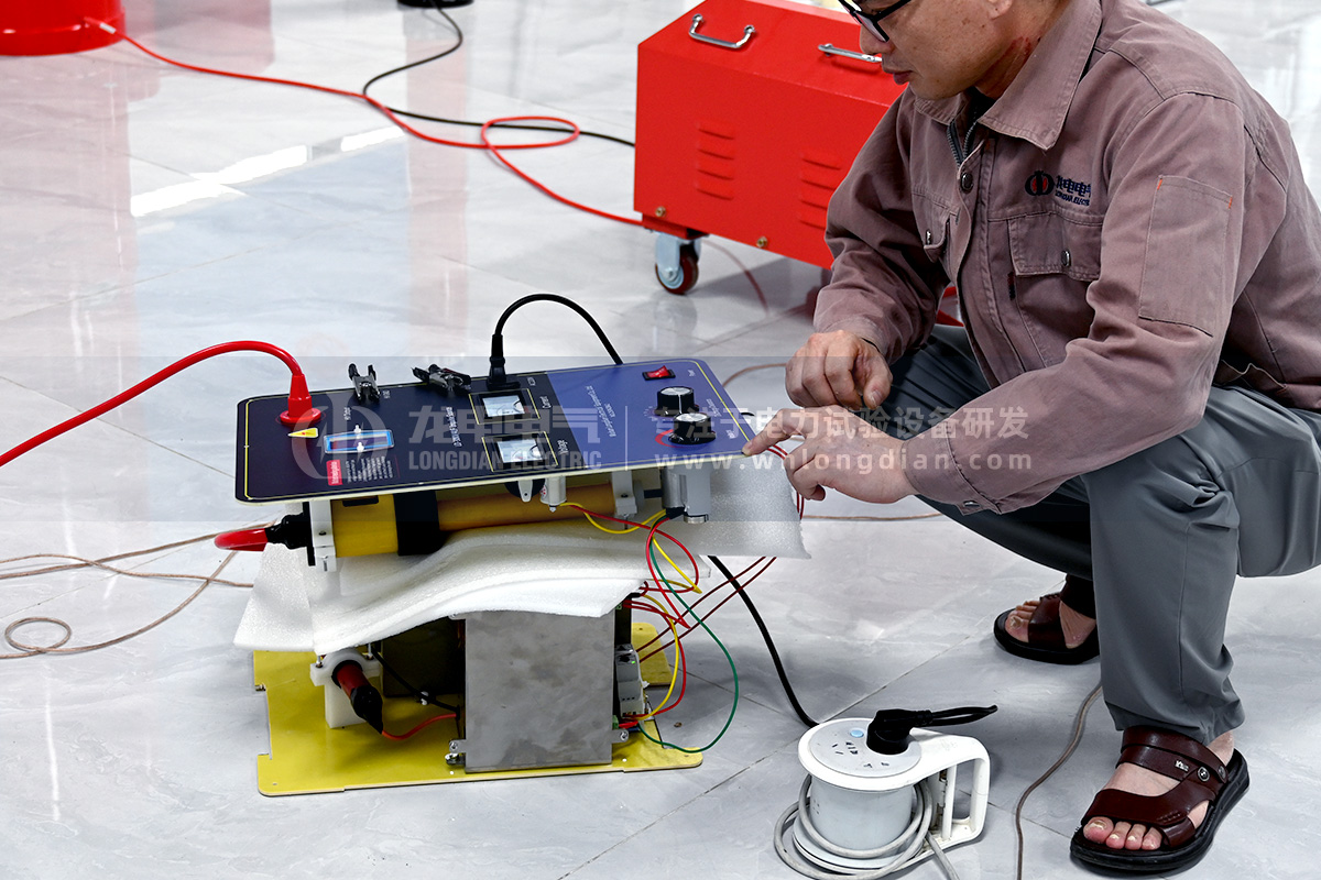 電纜故障一體化高壓脈沖電源生產調試